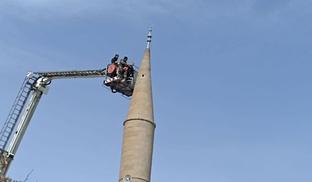 Bünyan Belediyesi Hasarlı Minarenin Yıkım İşlemini Tamamladı