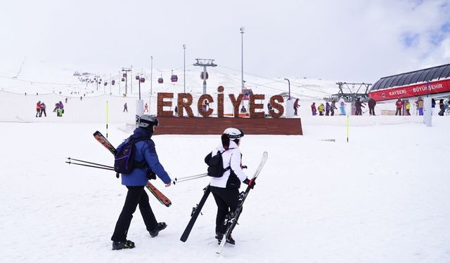 Dünya Markası Erciyes'te Baharda Kayak Heyecanı