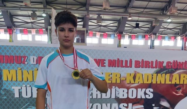 Kocasinan’ın Boks Sporcusu Ayla Fırat, Türkiye Şampiyonu Oldu