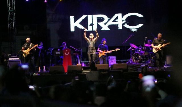 39.Uluslararası AŞIK SEYRANİ Kültür ve Sanat Festivali KIRAÇ’ın Muhteşem Konseriyle Son Buldu