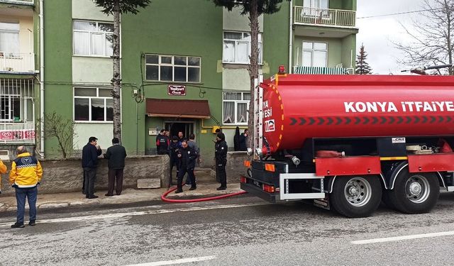 Konya'da Evde Çıkan Yangında 4 Kişi Yaralandı