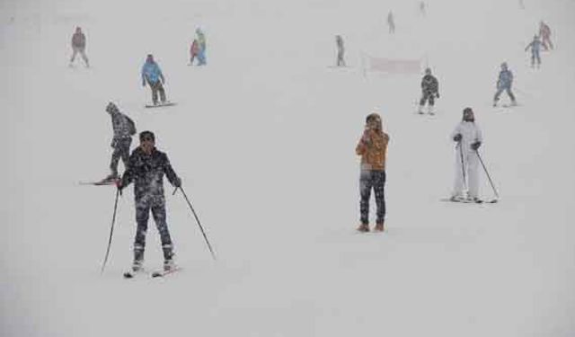 Erciyes'te Kayak Sezonu Uzadı