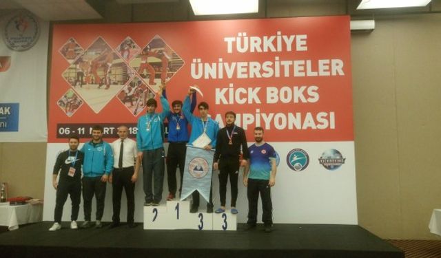 Kick Boks’ta ERÜ’lü Sporcuların Başarısı