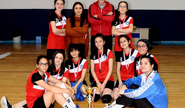 Okullar Arası Genç Kızlar Hentbol Kayseri Birinciliği Sona Erdi