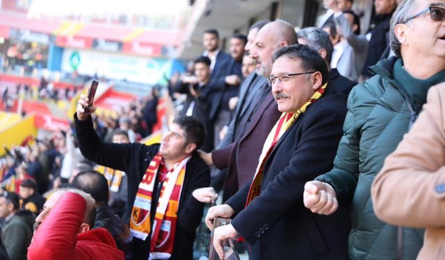Kayserispor'un Muhteşem Zaferine Tebrik Yağdı