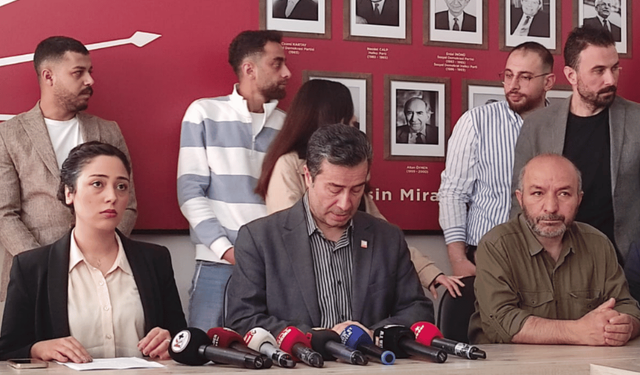 Toplantıda duygu dolu anlar: Kayseri CHP İl Başkanı Keskin'in gözyaşları sel oldu!