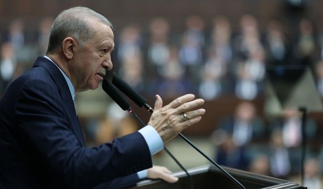Cumhurbaşkanı Erdoğan'dan CHP Lideri Özgür Özel'e sert çıkış: Sen kimsin, senin gramın ne!
