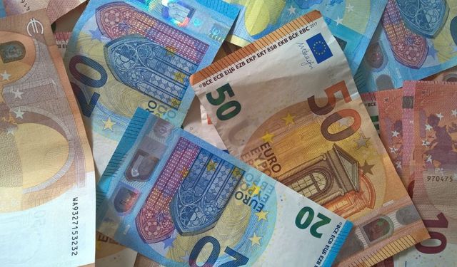 Dolar ve Euro düşecek mi? Uzmanından açıklama geldi
