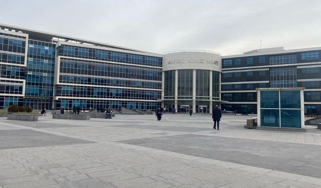 Kayseri'de fabrikanın önünde kız arkadaşını öldürmüştü! Mahkemede savunması pes dedirtti