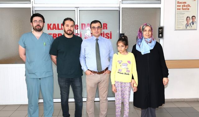 Erciyes Üniversitesi'nde minik hastaya başarılı mitral kapak tamiri!