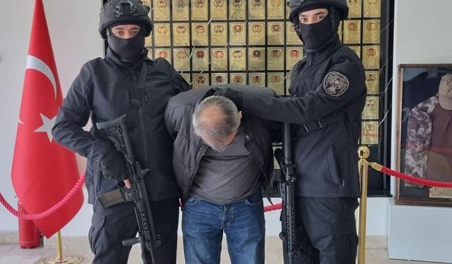 Kayseri’de FETÖ operasyonu! İhraç öğretim görevlisi tutuklandı