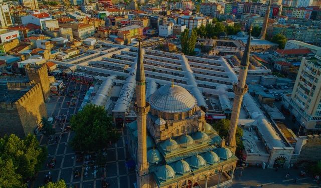 Kayseri'de bugün namaz vakitleri (25 Nisan Cuma)