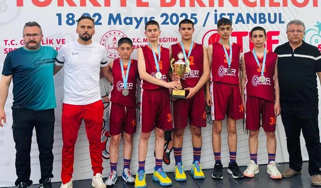 Şehit Cennet Yiğit Ortaokulu öğrencileri Türkiye 2’ncisi oldu