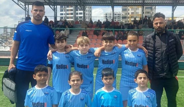 Kayseri Atletikspor’un minik yıldızları fırtına gibi başladı