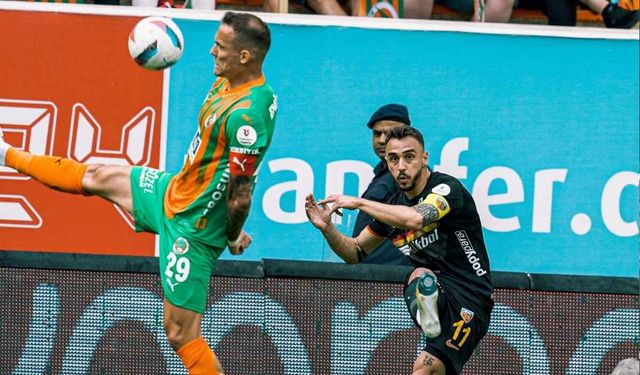 Alanyaspor – Kayserispor maçının ilk yarısı sona erdi! İlk devrede tek gol var