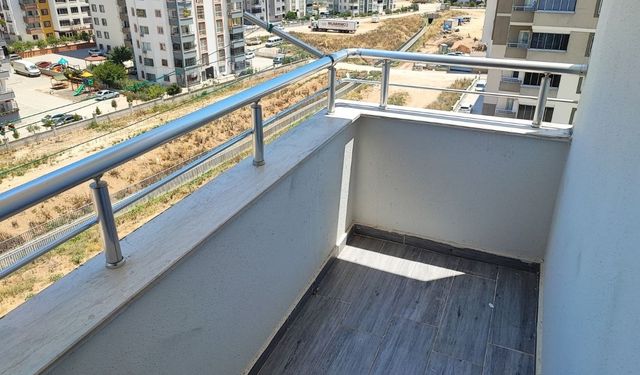 Evliliğinin 21. gününde kabusu yaşadı: Kocası balkondan attı!