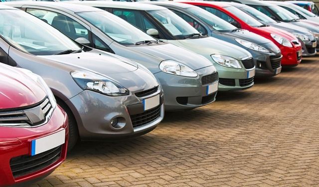 Sıfır ve ikinci el araç kredisi arayanlara müjde: Dev banka duyurdu