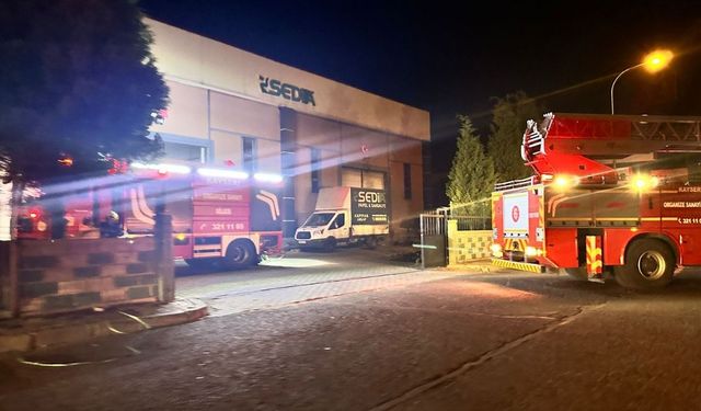Kayseri Organize Sanayi Bölgesi’nde fabrika yangını! Çok sayıda itfaiye sevk edildi