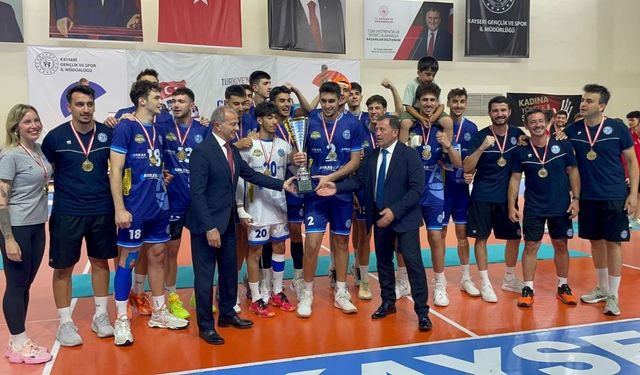 Kayseri'de nefes kesen final: Şampiyonluk coşkusu yaşandı
