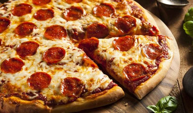 Evde kolay Pizza hamuru nasıl hazırlanır?