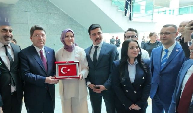 Adalet Bakanı Yılmaz Tunç'tan Kayseri mesajı: Ülkemizin parlayan yıldızı!