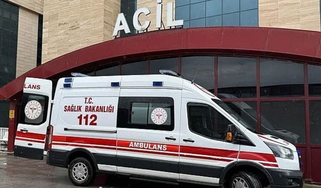 Silahı biri tuttu diğeri tetiği çekti: Yaşlı kadın hayatını kaybetti!