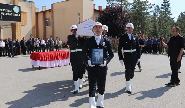 Kayseri Valisi acı haberi duyurmuştu! Vefat eden Mülkiye Başmüfettişi Ankara'ya uğurlandı
