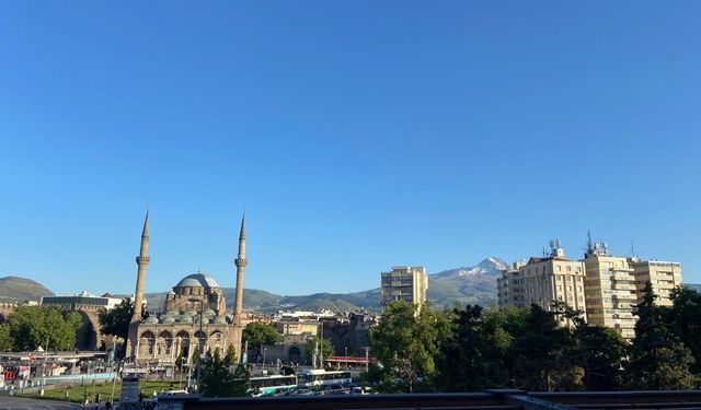 Haftalık hava tahmin raporu açıklandı! Kayseri’de Temmuz sıcağı etkisi sürecek!