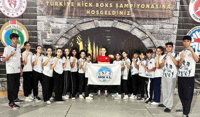 Kayserili minik sporcuların büyük başarısı! 4 madalya ile döndüler