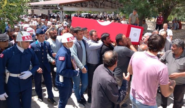 Kıbrıs Gazisi Develi'de son yolculuğuna uğurlandı!