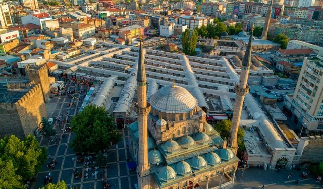Kayseri'de bugün namaz vakitleri (25 Temmuz Cuma)