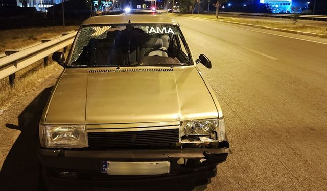 Sivas-Kayseri yolunda feci kaza: Genç kız metrelerce sürüklendi!