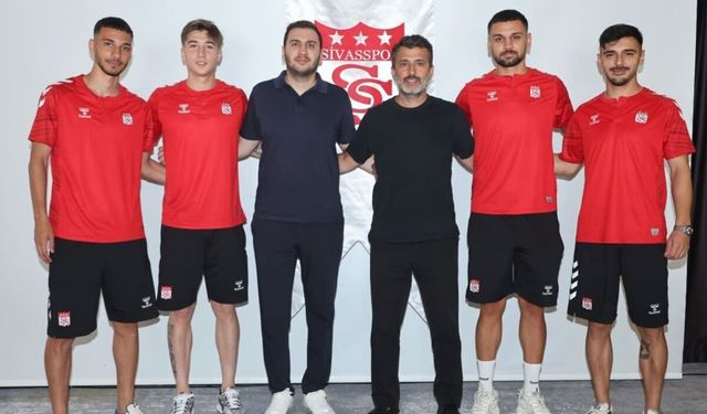 Sivasspor'dan transfer hamlesi: Dört oyuncu ile anlaşma sağlandı