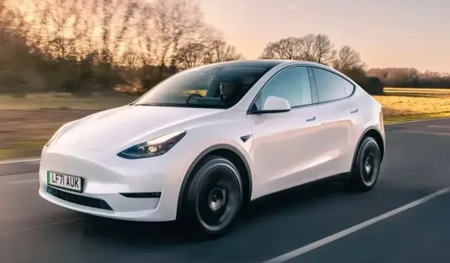 Tesla faizsiz satacağı araçları açıkladı