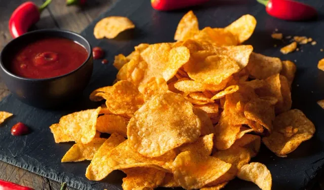 Ünlü markanın cipsi bu yüzden toplatılmaya başlandı