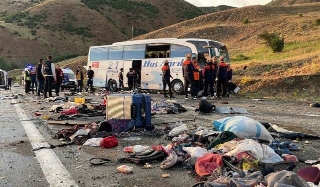 Yolcu otobüsü dağ yamacına çarptı! Ölenlerin kimlikleri belli oldu