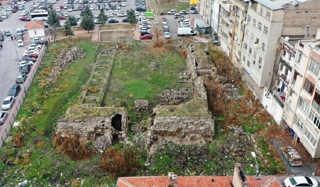 Kayseri’de 800 yıllık medrese yeniden hayat buluyor! O partiden Kocasinan’a destek