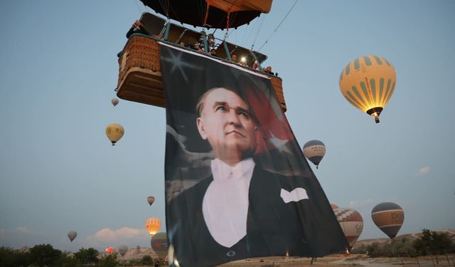 30 Ağustos Zafer Bayramı’nda sıcak hava balonlarıyla show yaptılar