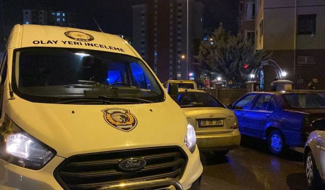 Kayseri'de silahla oyun kanlı bitti: 29 yaşındaki adam kendini vurdu!