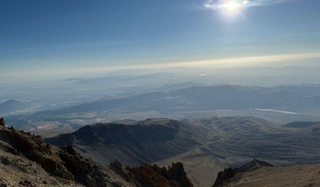 Erciyes’te zirve heyecanı! 3 bin 917 metrede eşsiz manzara