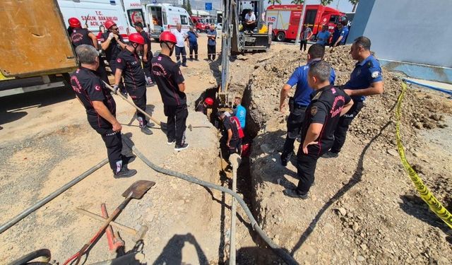 Göçük altında kalan işçiden beklenen haber geldi