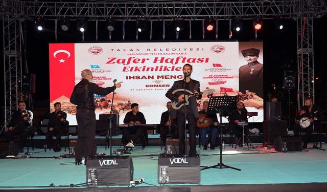 Talas’ta Zafer Coşkusu İhsan Menge Konseriyle Zirve Yaptı!
