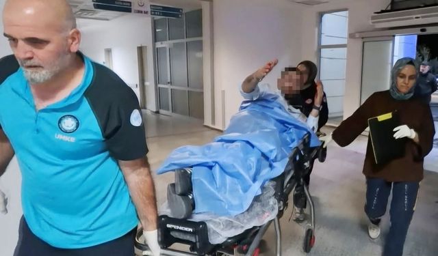 Kalçasından bıçaklanan genç basın mensuplarına küfürler yağdırdı!