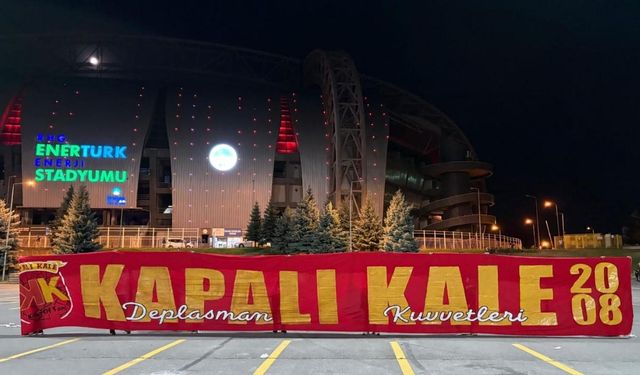 Kapalı Kale yeni sezona hazır! Pankartlar göz kamaştırdı
