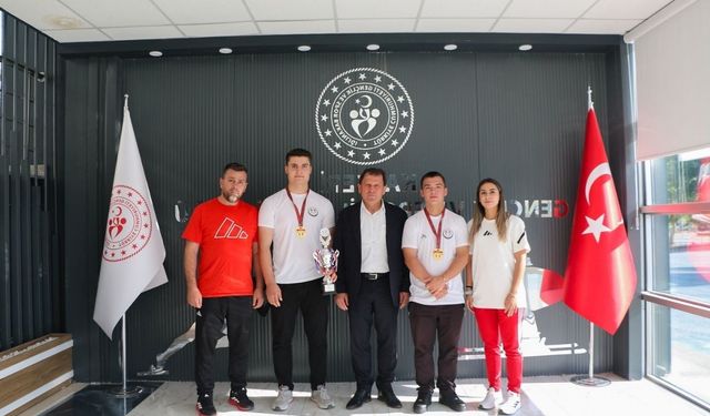 Kayseri gurur yaşadı: rekorların ardından anlamlı ziyaret!