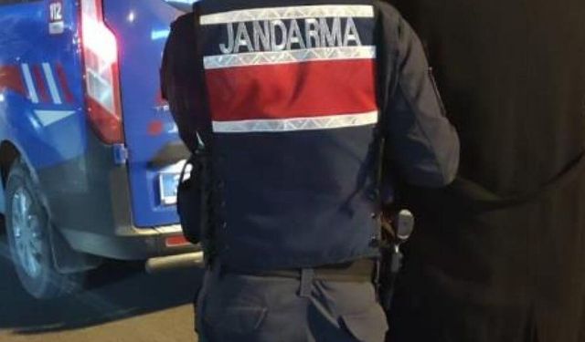 Develi'de jandarmadan eve baskın! Esrar ve kenevir ele geçirildi