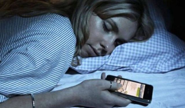 Telefonu yastık altına koydum bir şey olmaz demeyin!