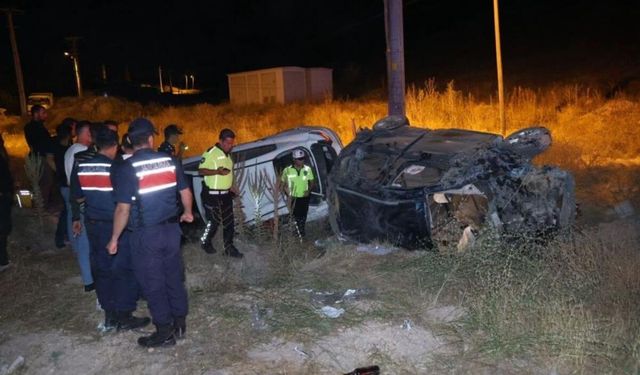 Önündeki araca çarptı, can pazarı yaşandı: 2'si ağır 5 yaralı