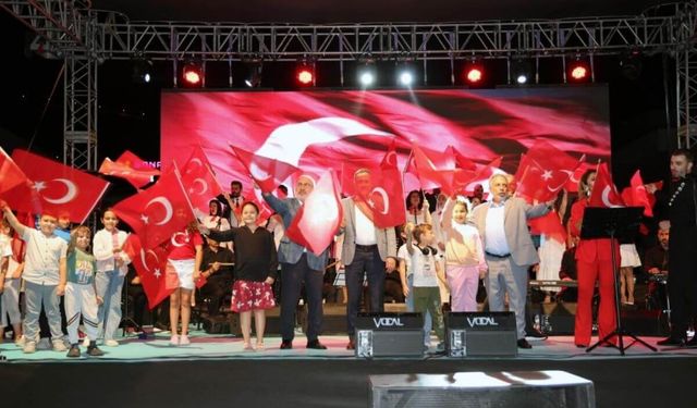Talas’ta zafer coşkusu zirveye çıktı: Binlerce kişi tek yürek oldu!