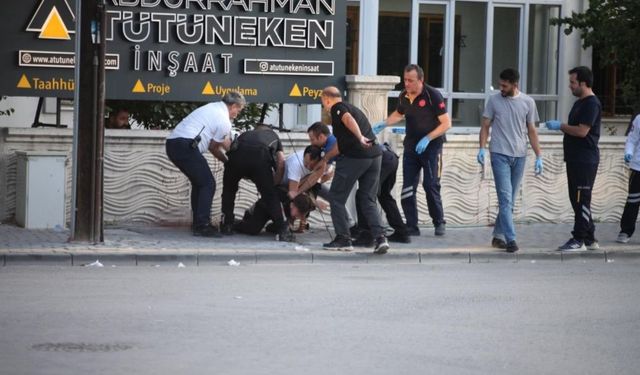 Sevgilisinden ayrıldı, İş yeri kurşunladı, Bıçağı boğazına dayadı!
